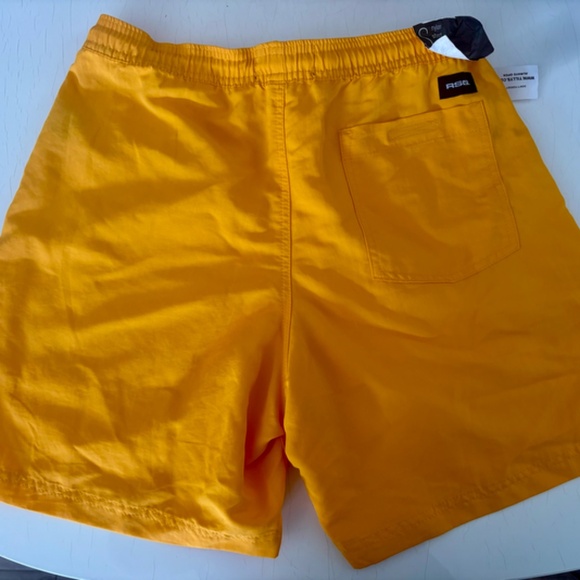 RSQ Mens Small Gold Nylon Short NWT - Picture 2 of 4